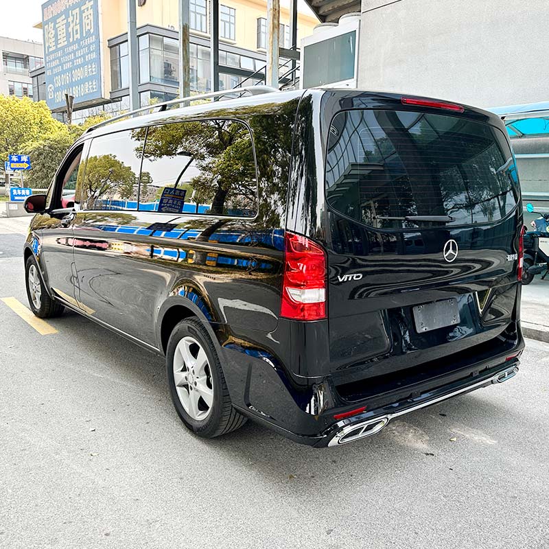 奔驰七座MPV 威霆商务车芭比粉配色内饰_上海1886名车汇官网