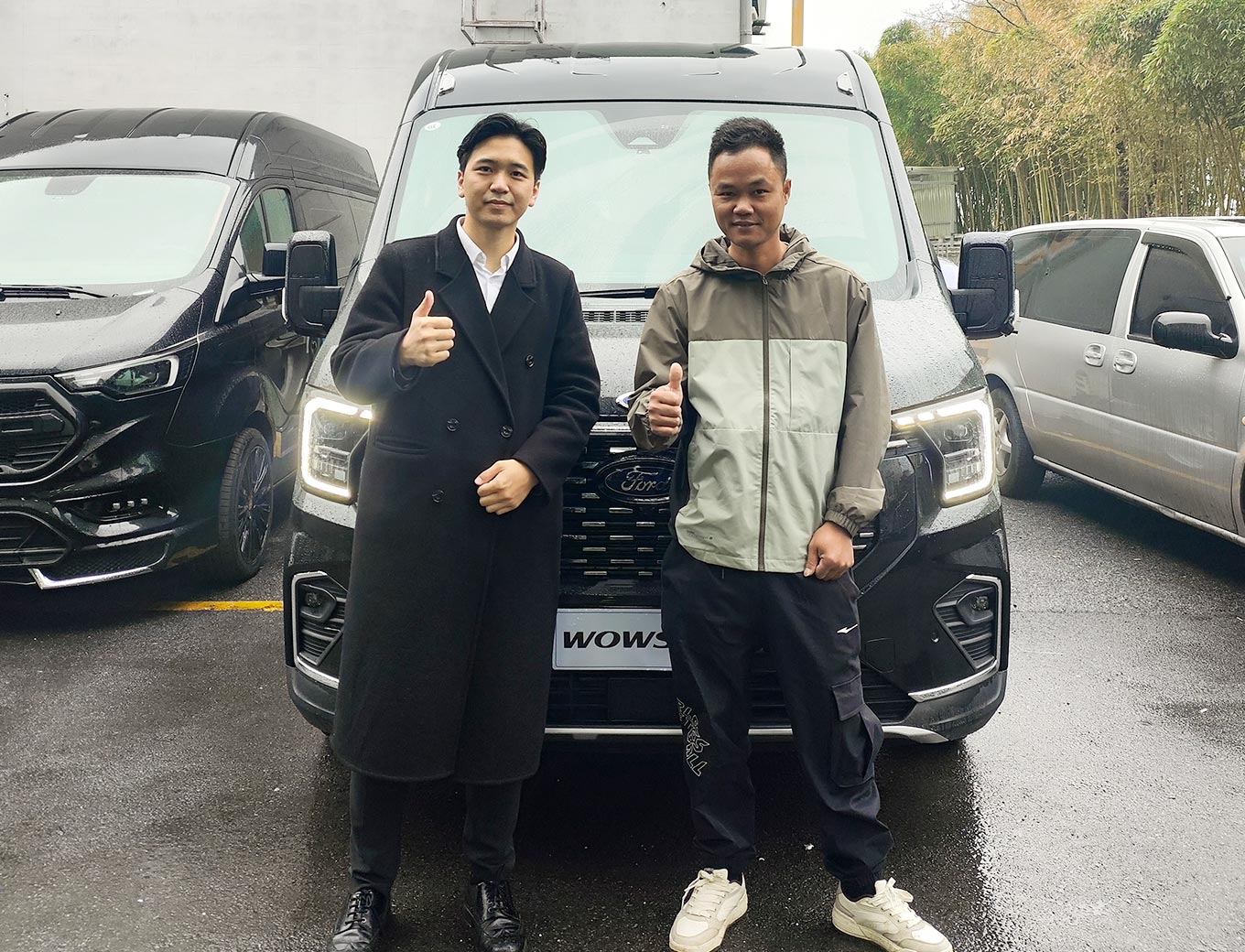 恭喜广西周老板喜提福特T8黑武士商务车